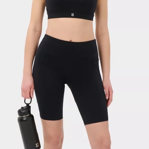 Sweaty Betty Pants - Sweaty Betty Power 9" Biker Shorts - Black xs never worn